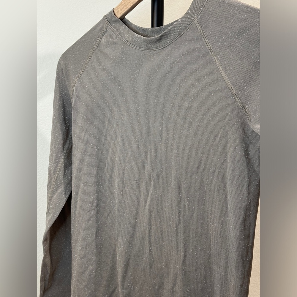 Athleta Momentum Seamless Sparkle Grey Bluff Long Sleeve - Picture 6 of 8